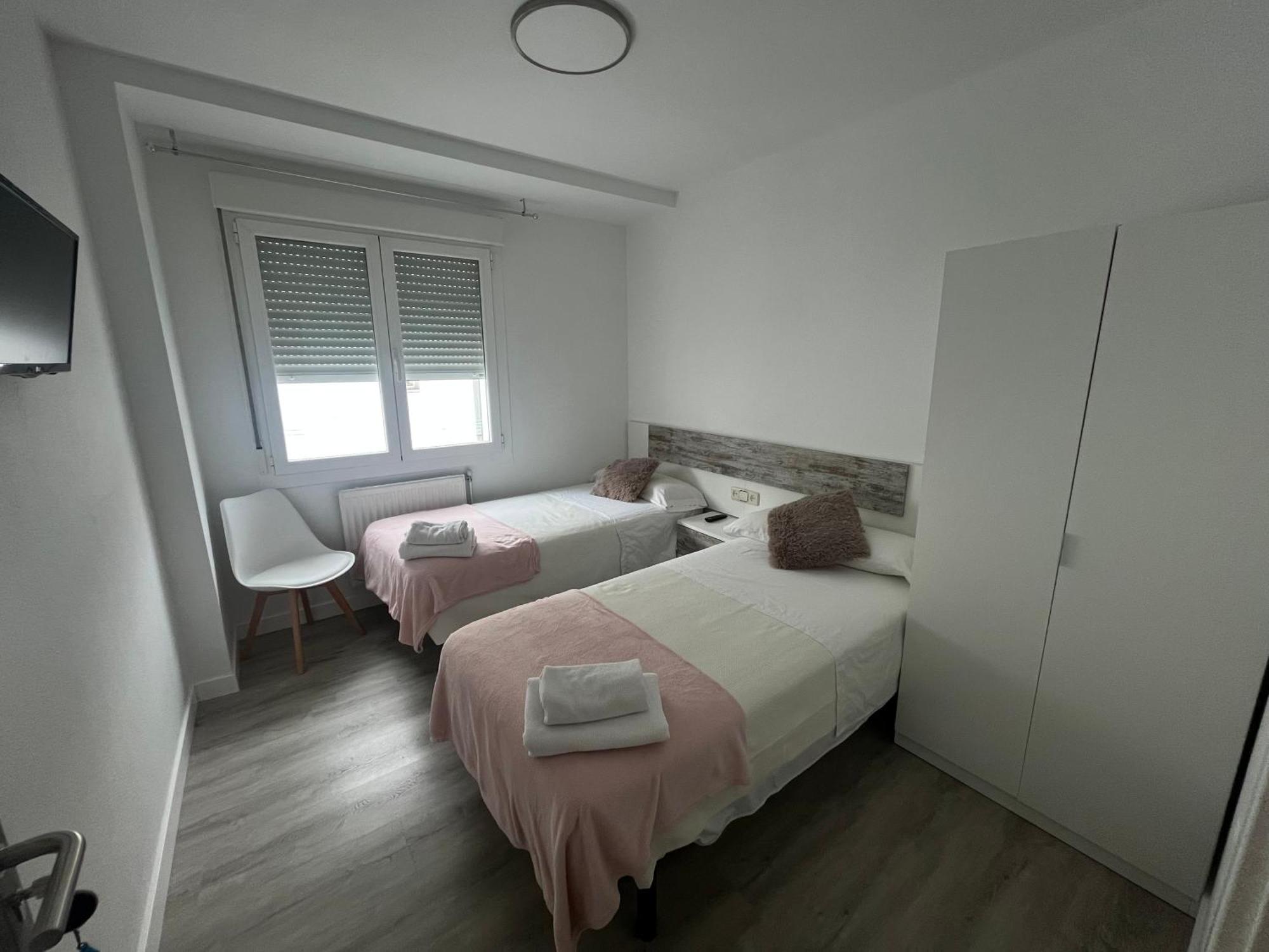 Pension Luzia - Optional Auto Check-In Pampelune Extérieur photo